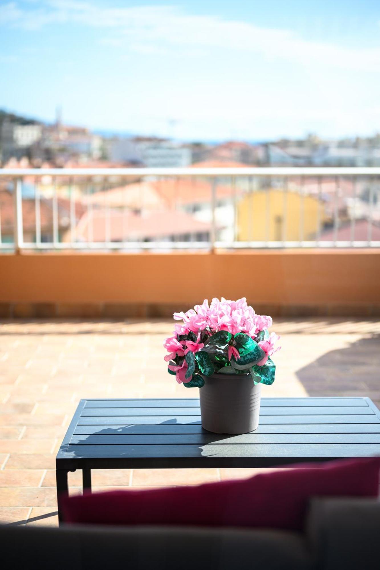 'L'Alicante Proche' Gare, Terrasse, Vue Mer Menton Eksteriør bilde